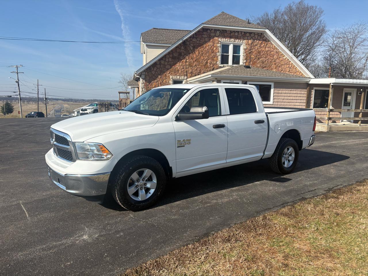 2023 RAM 1500 Classic SLT 4x4 Crew Cab 5'7" Box