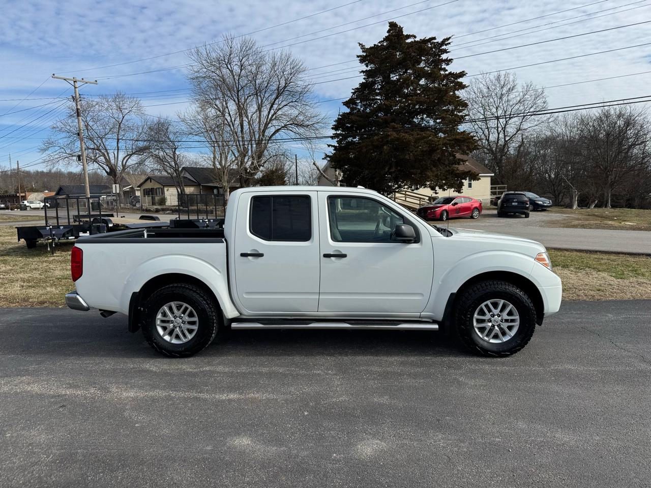 Nissan Frontier 4WD Crew Cab SWB Auto SV 2016