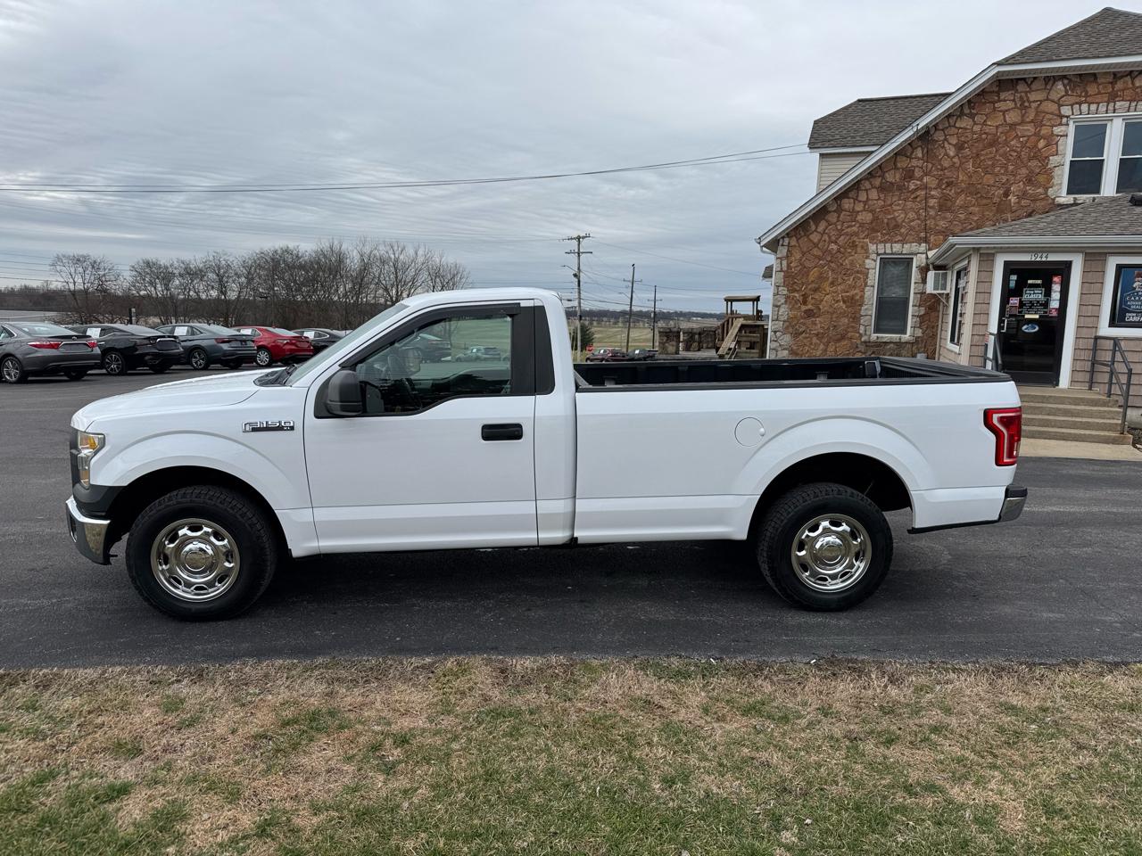 Ford F-150 2WD Reg Cab 141" XL 2016