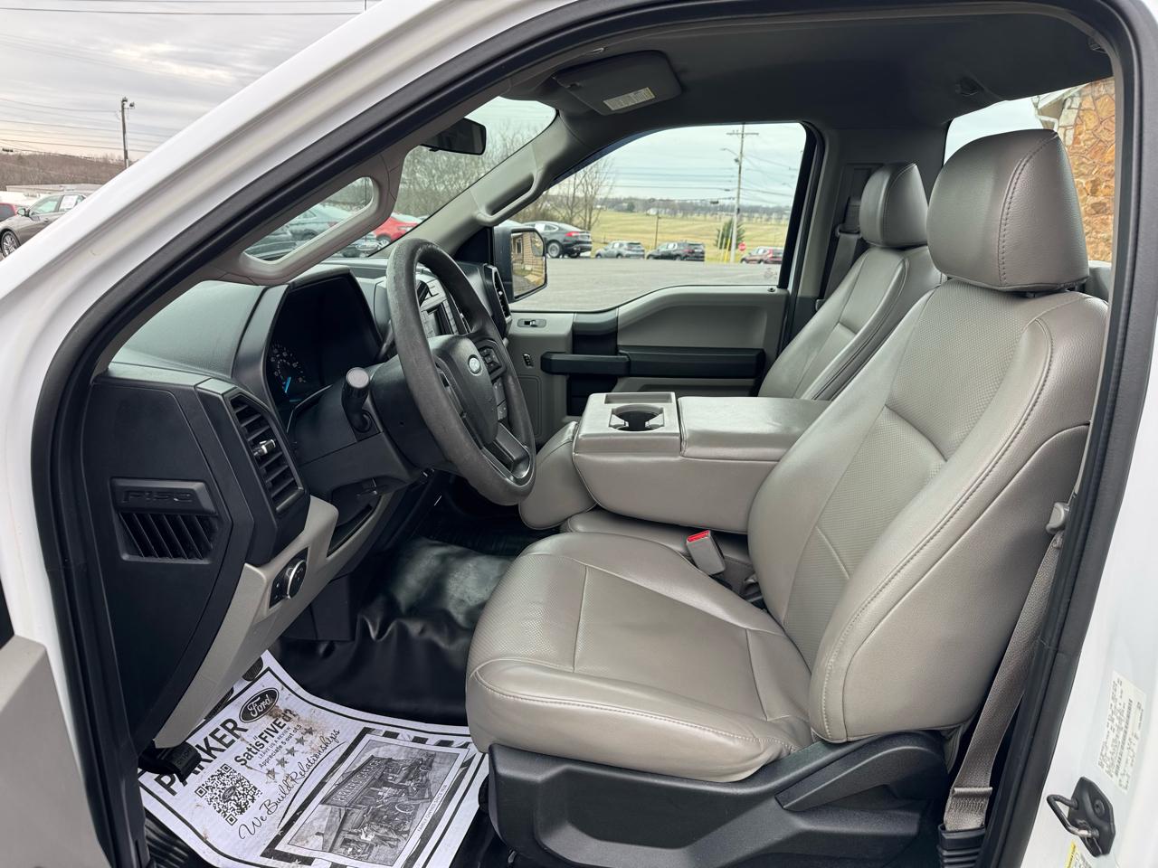 Ford F-150 2WD Reg Cab 141" XL 2016