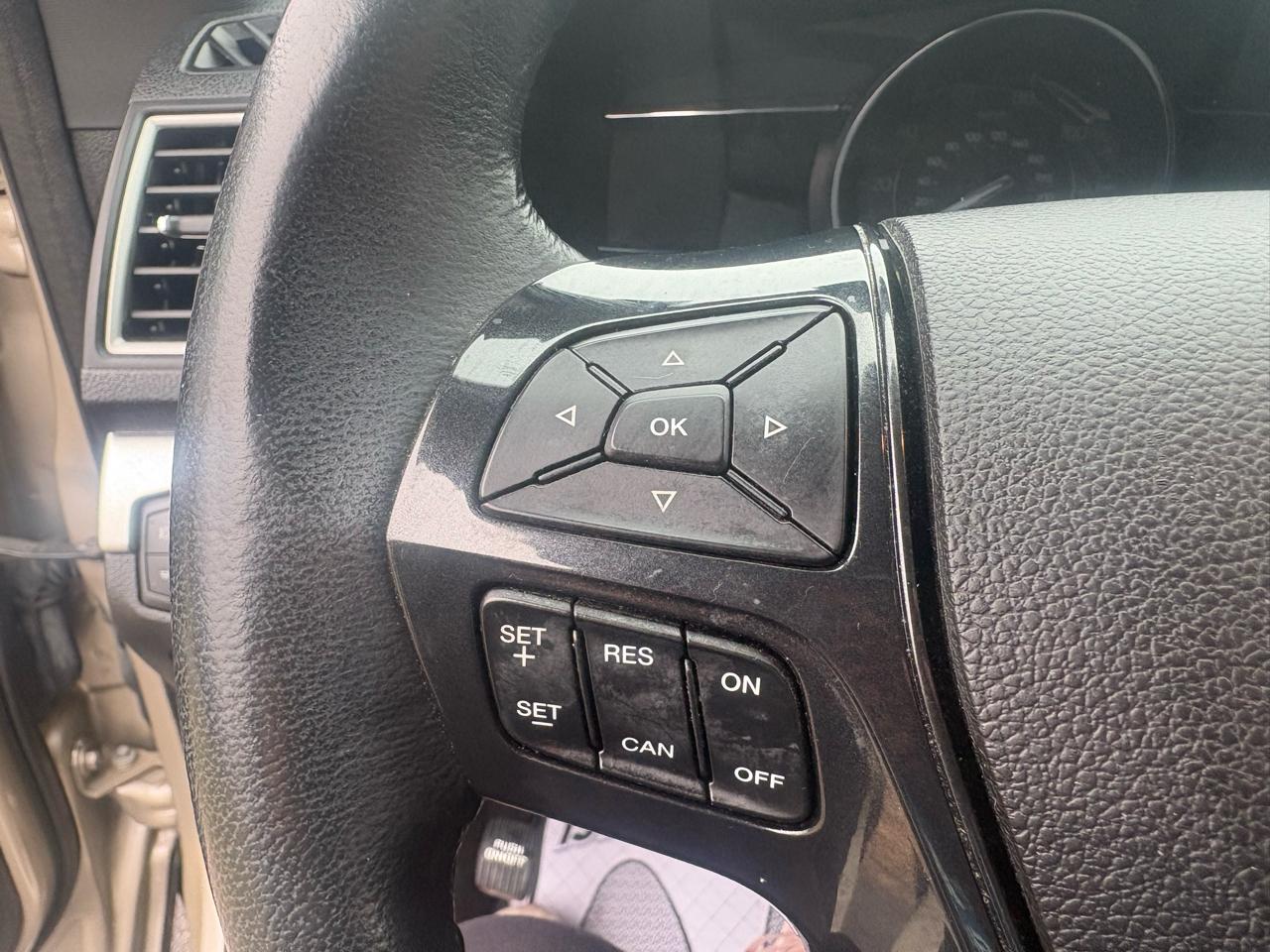 Ford Explorer 4WD 4dr XLT 2017