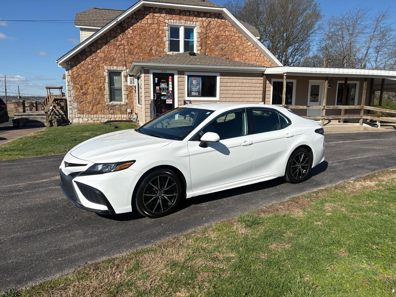 2021 Toyota Camry SE