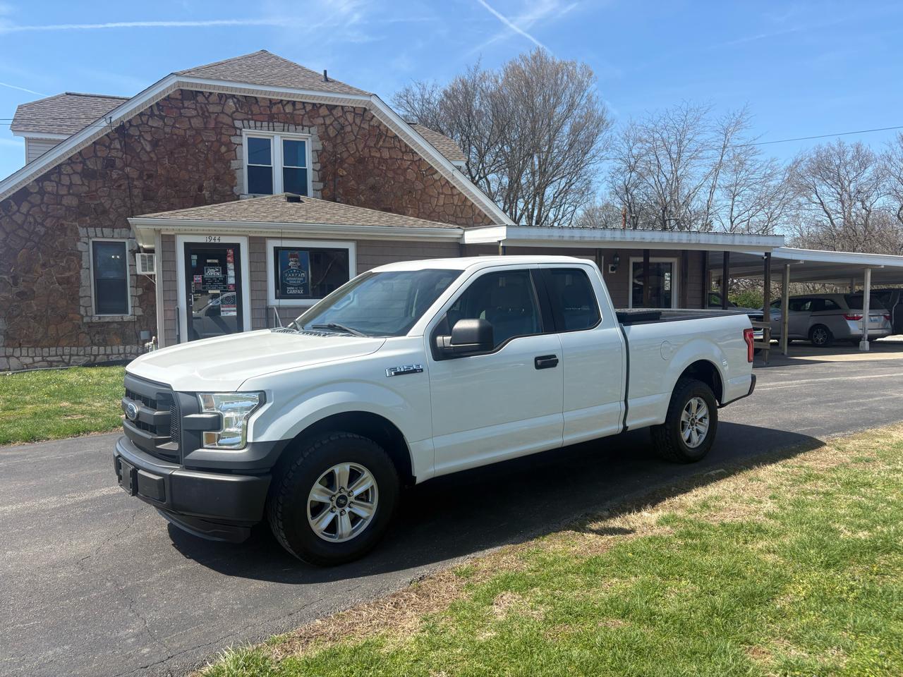 2016 Ford F-150 2WD SuperCab 145" XL