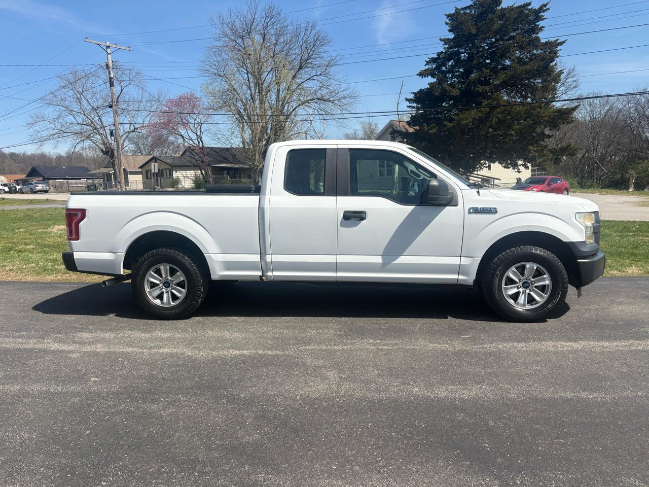 Ford F-150 2WD SuperCab 145" XL 2016