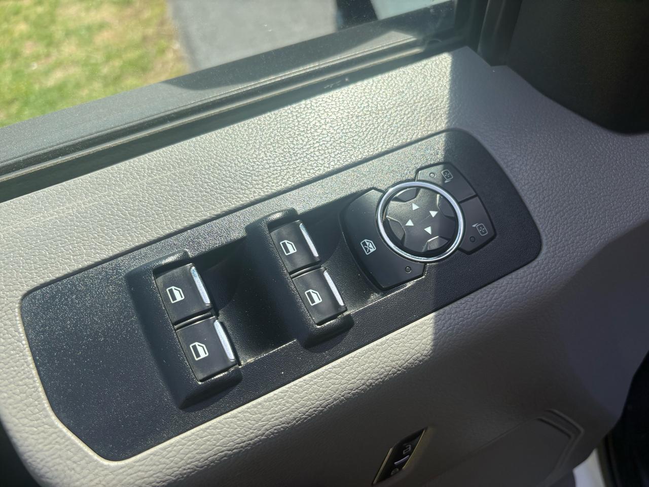 Ford F-150 2WD SuperCab 145" XL 2016