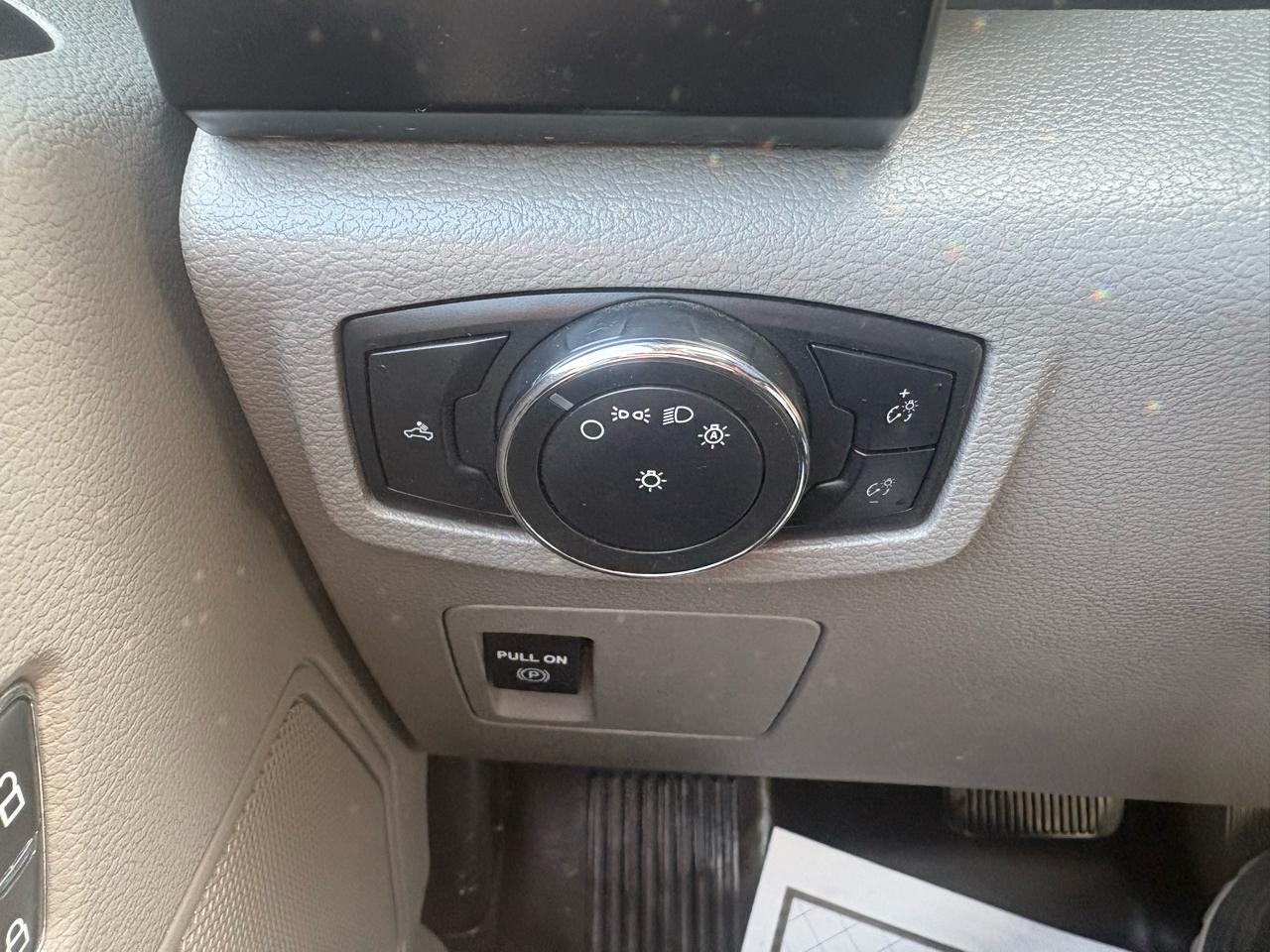 Ford F-150 2WD SuperCab 145" XL 2016