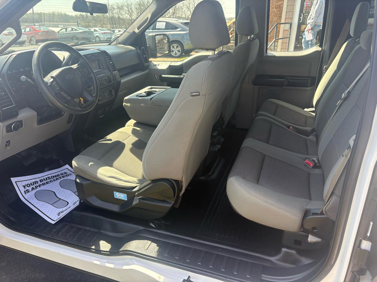 Ford F-150 2WD SuperCab 145" XL 2016