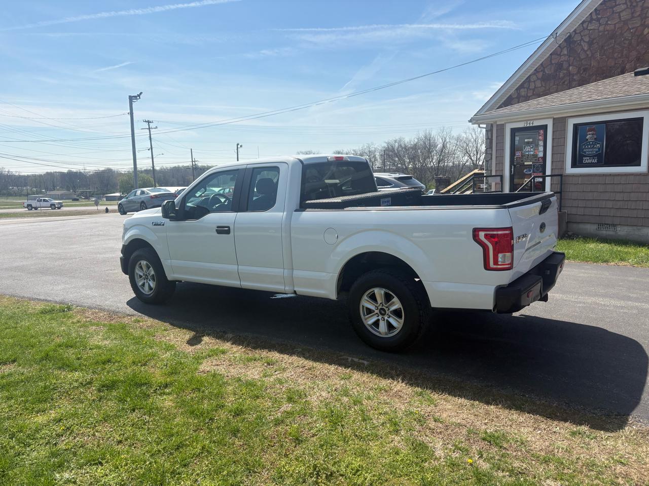 Ford F-150 2WD SuperCab 145" XL 2016