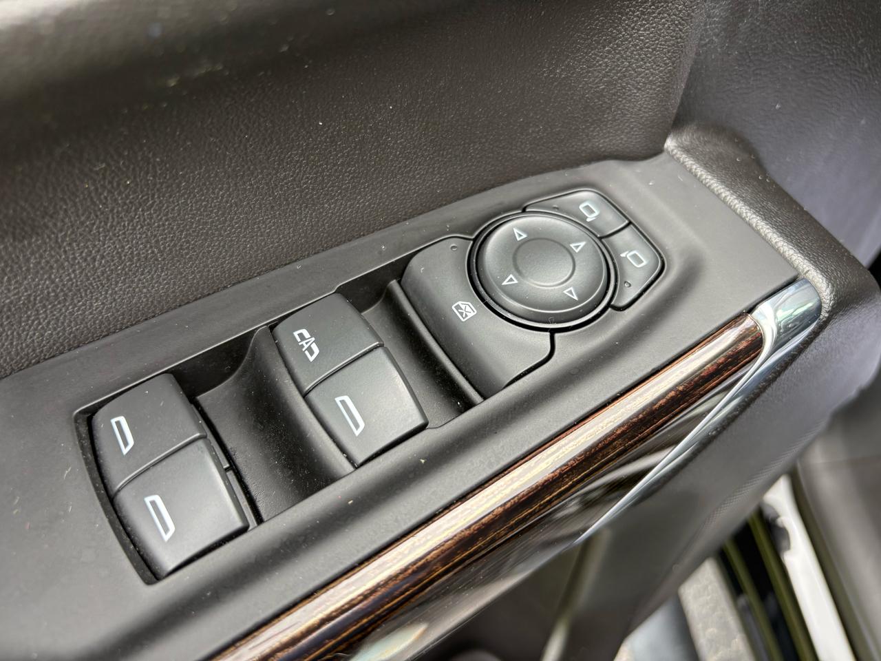 GMC Sierra 1500 Elevation Double Cab 4WD 2021