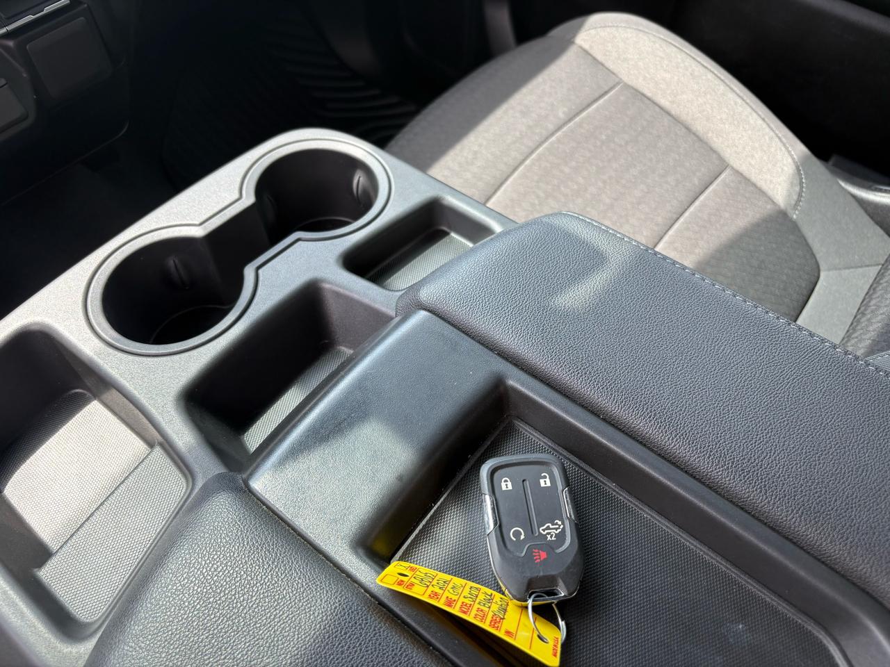 GMC Sierra 1500 Elevation Double Cab 4WD 2021