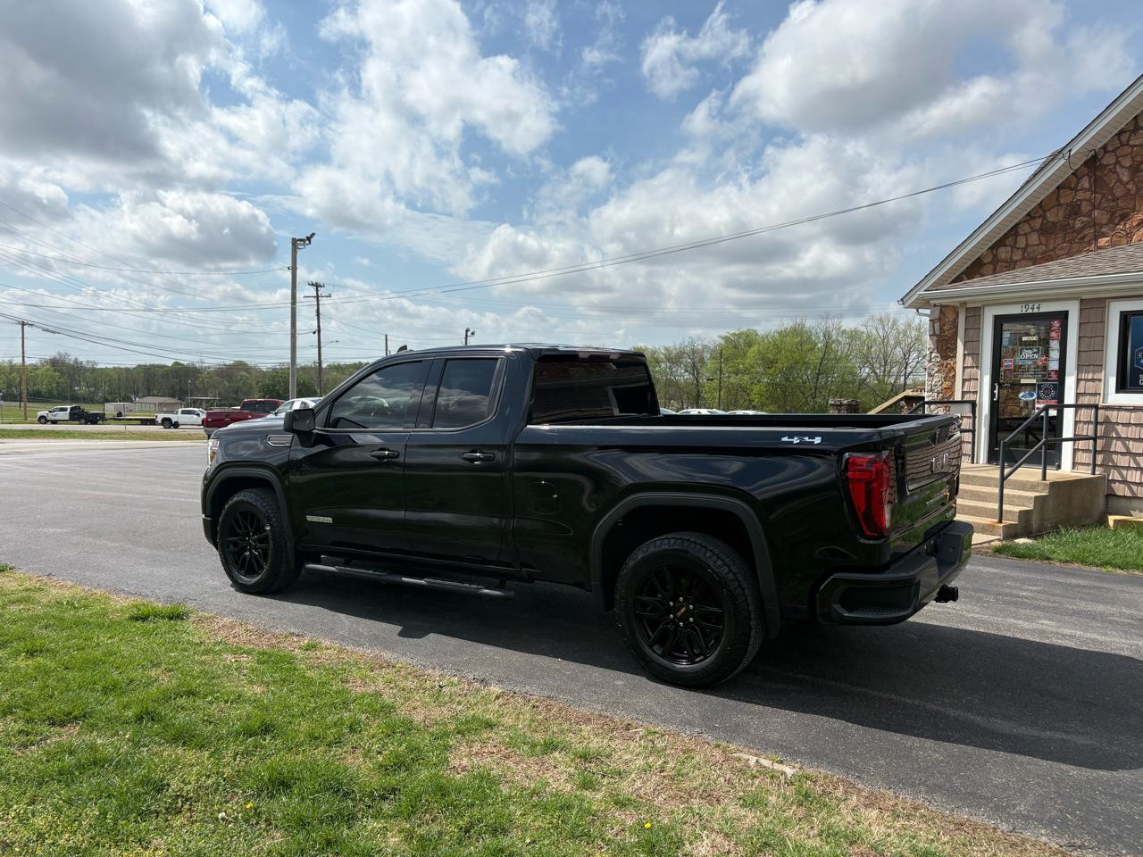 GMC Sierra 1500 Elevation Double Cab 4WD 2021