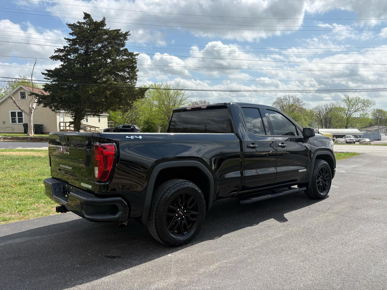 GMC Sierra 1500 Elevation Double Cab 4WD 2021