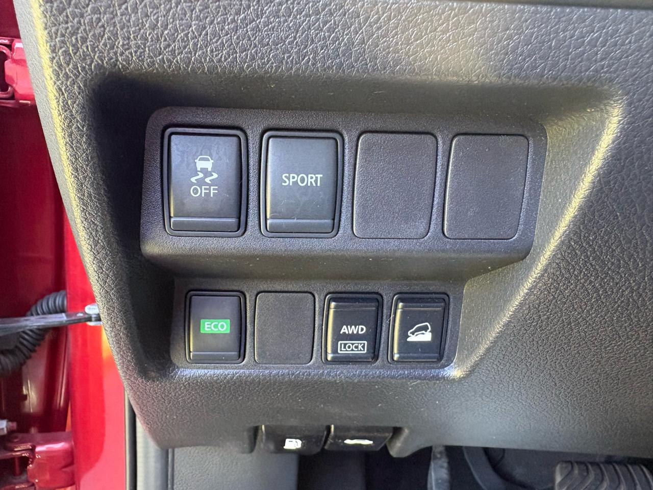 Nissan Rogue AWD 4dr SV 2015