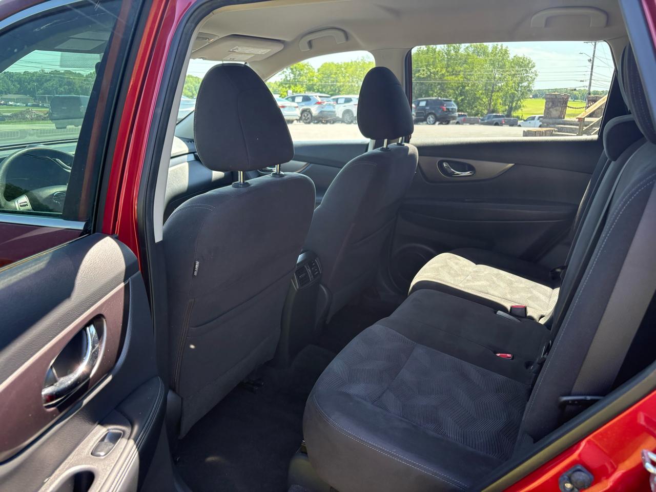 Nissan Rogue AWD 4dr SV 2015