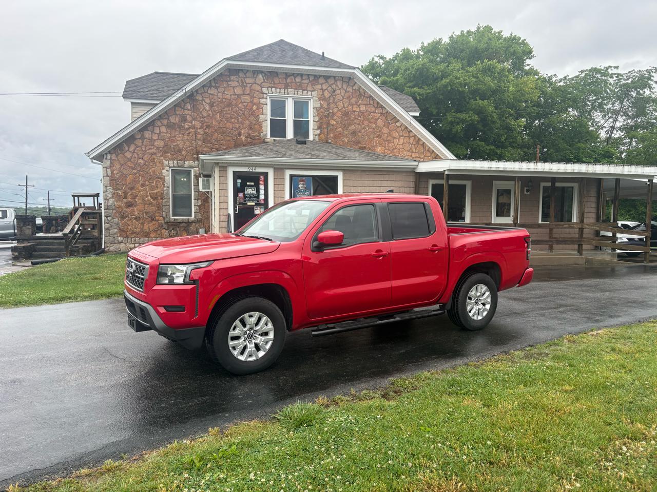 2022 Nissan Frontier Crew Cab 4x4 SV Auto