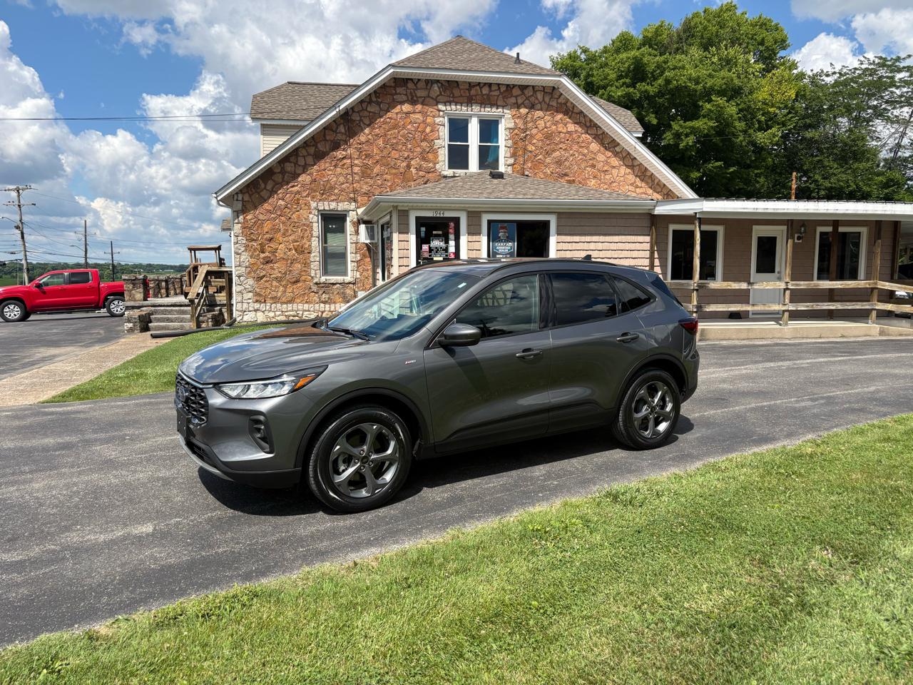 2025 Ford Escape ST-Line Select AWD