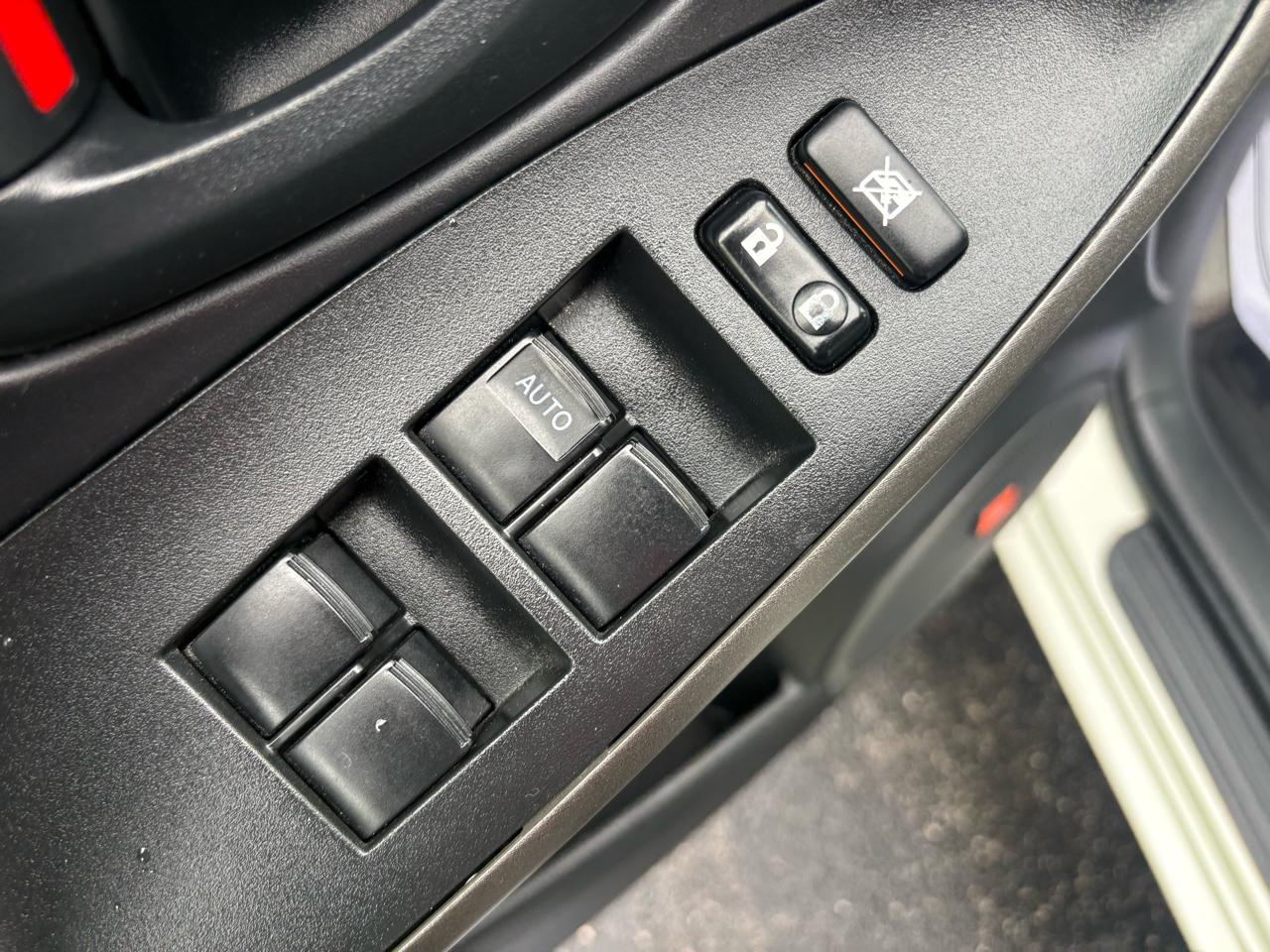 Toyota RAV4 Limited FWD 2010