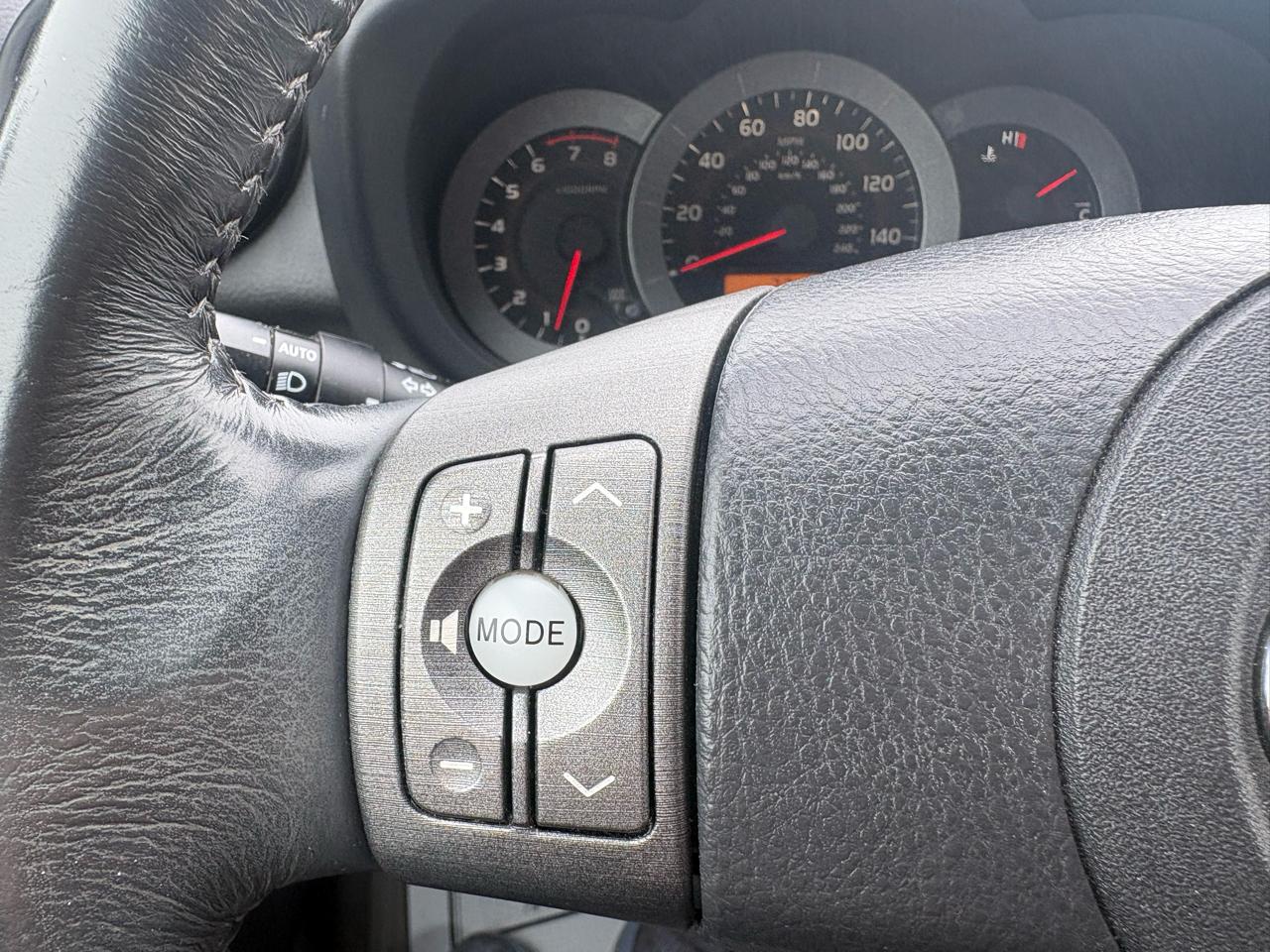 Toyota RAV4 Limited FWD 2010