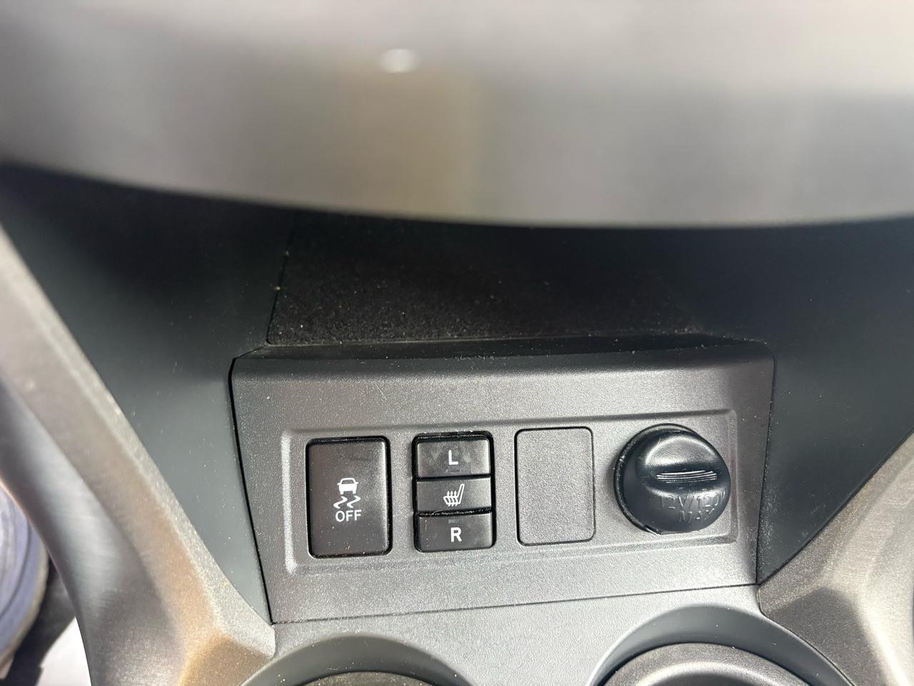Toyota RAV4 Limited FWD 2010