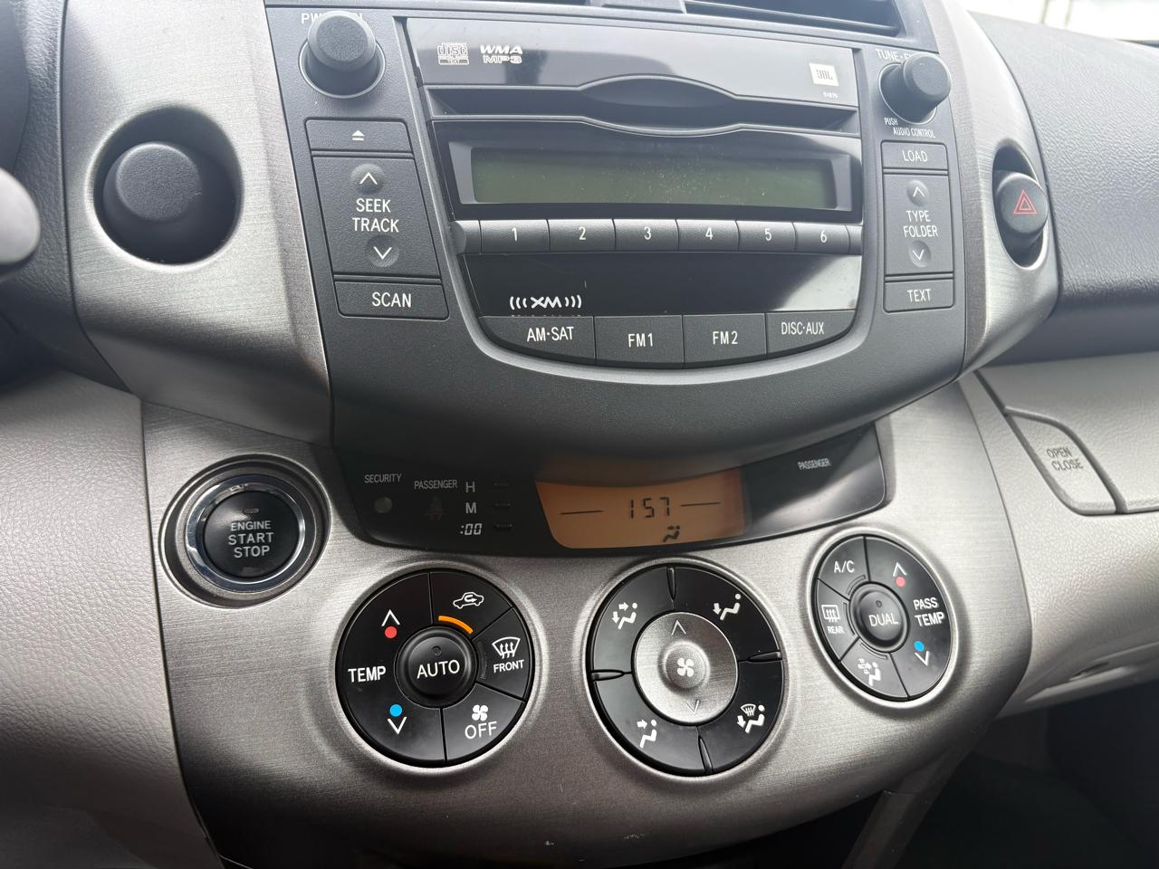 Toyota RAV4 Limited FWD 2010