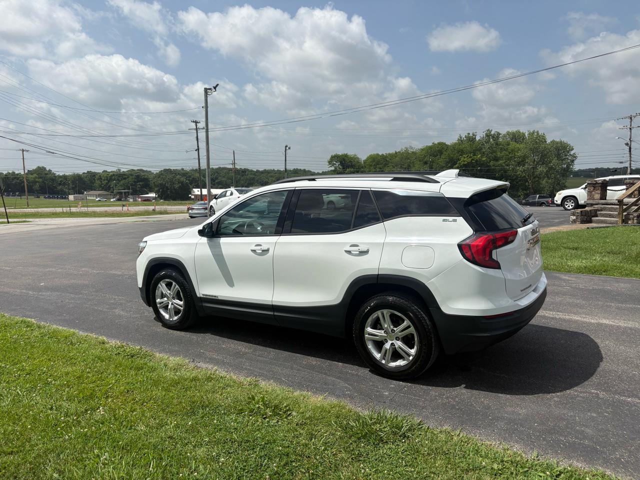 GMC Terrain FWD 4dr SLE 2019