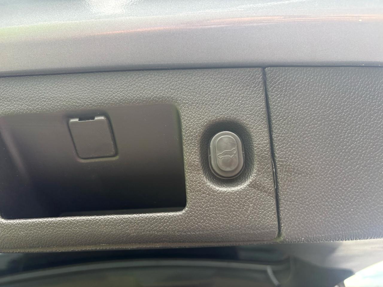 GMC Yukon 4WD 4dr SLT 2020