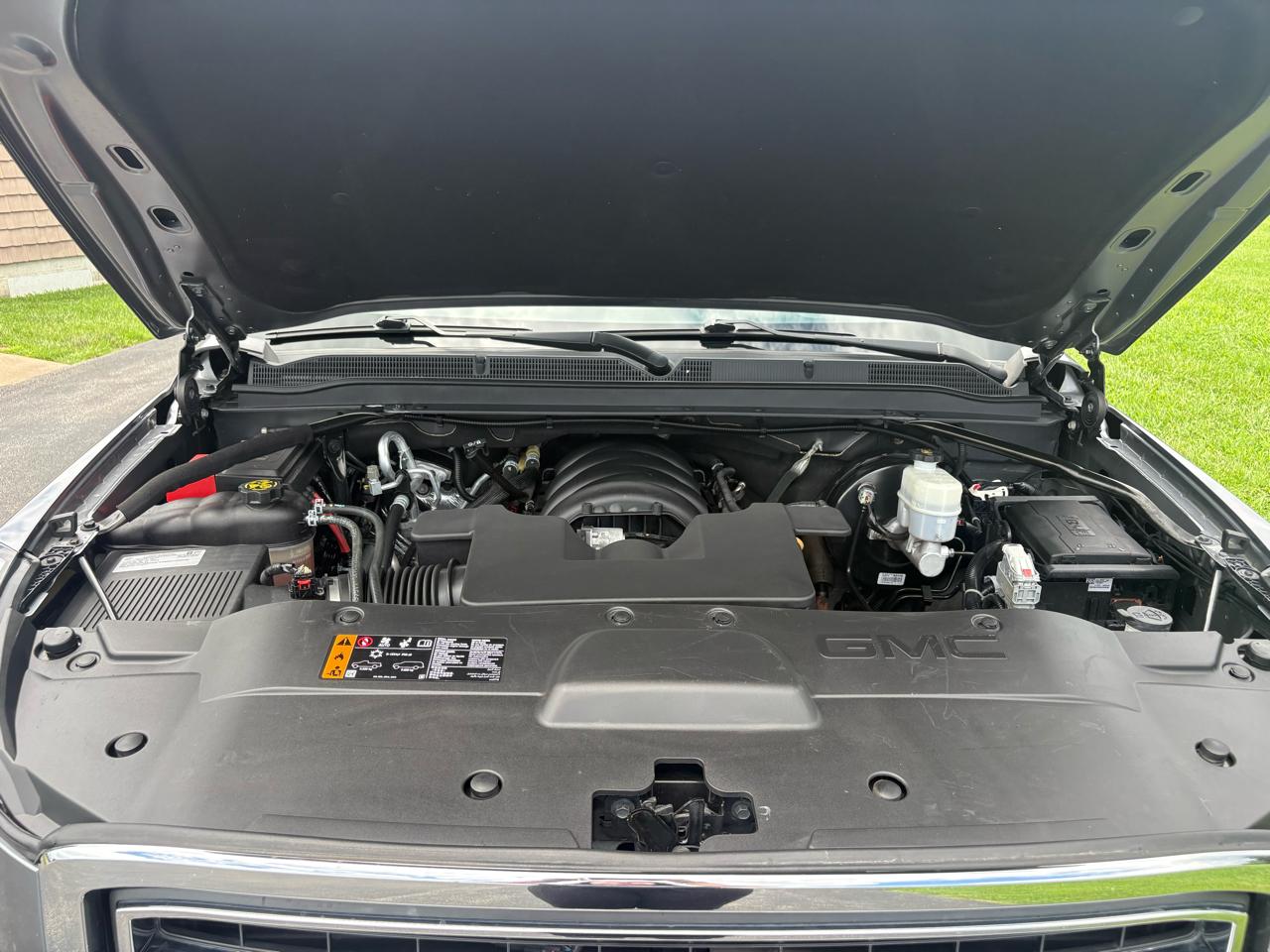 GMC Yukon 4WD 4dr SLT 2020