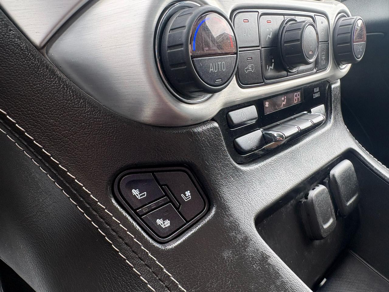 GMC Yukon 4WD 4dr SLT 2020