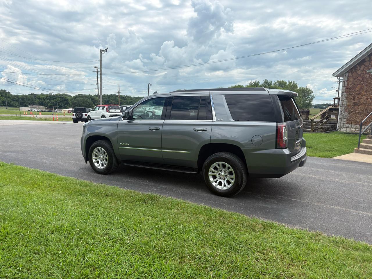 GMC Yukon 4WD 4dr SLT 2020