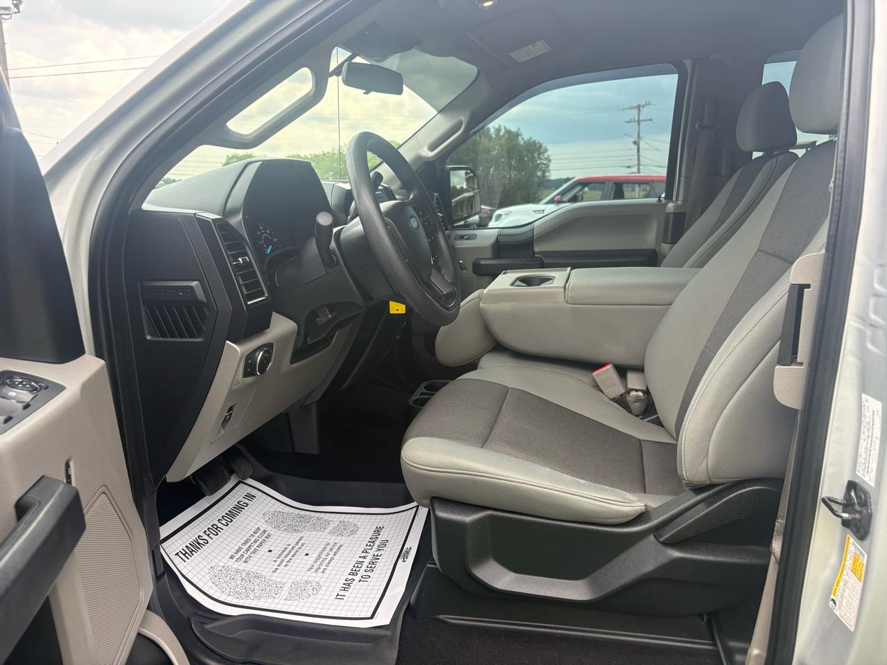 Ford F-150 2WD SuperCab 145" XL 2019