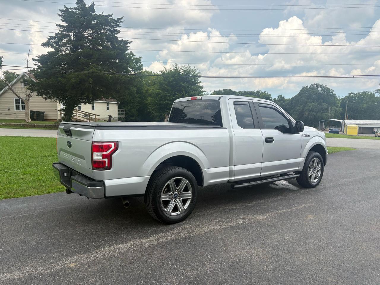Ford F-150 2WD SuperCab 145" XL 2019