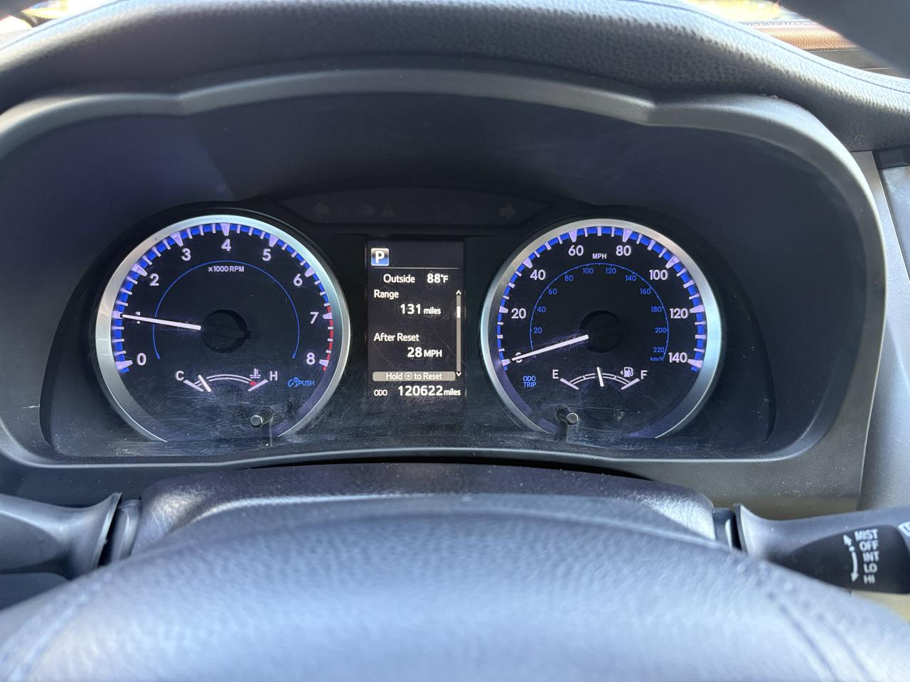 Toyota Highlander LE V6 AWD (Natl) 2019