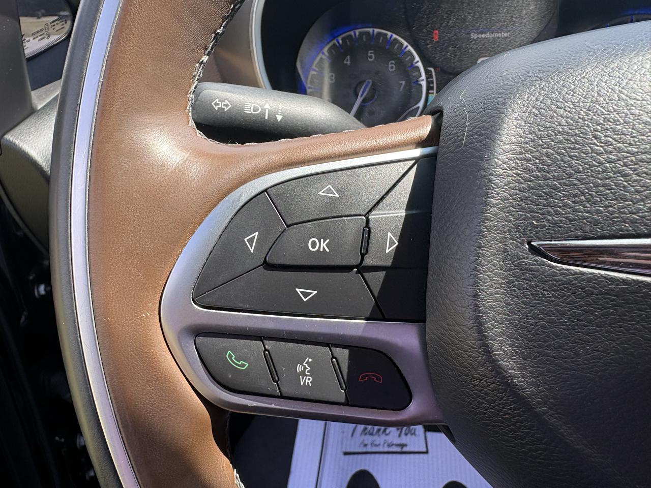 Chrysler Pacifica Limited FWD 2017