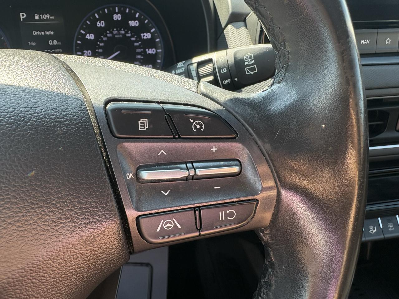 Hyundai Kona SEL Auto FWD 2023