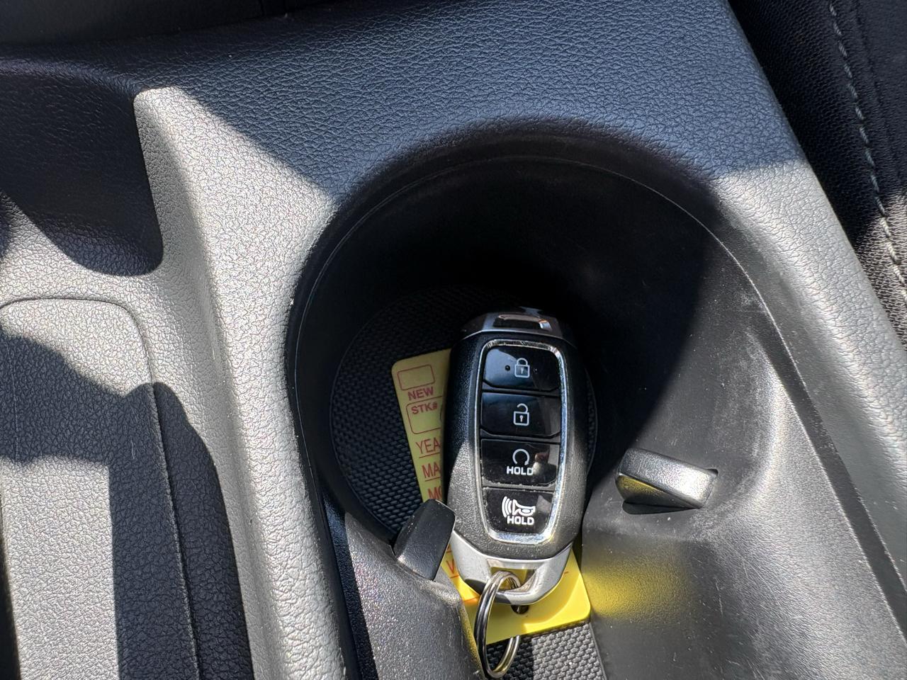 Hyundai Kona SEL Auto FWD 2023