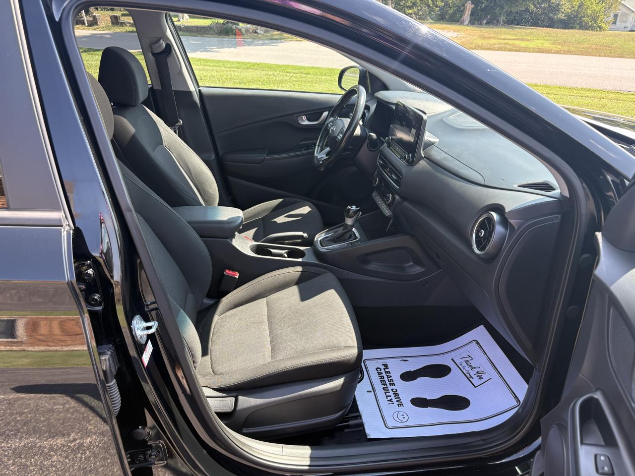 Hyundai Kona SEL Auto FWD 2023