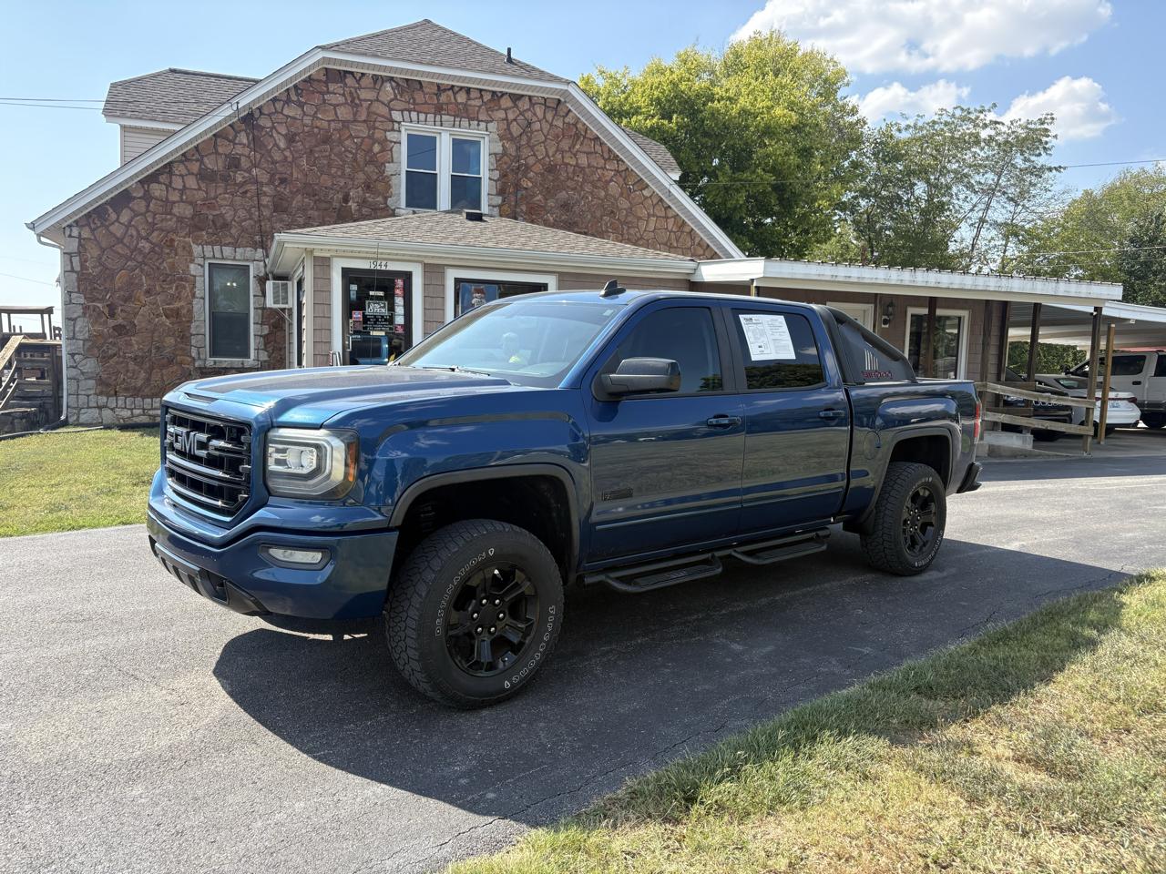2016 GMC Sierra 1500 4WD Crew Cab 143.5" SLT
