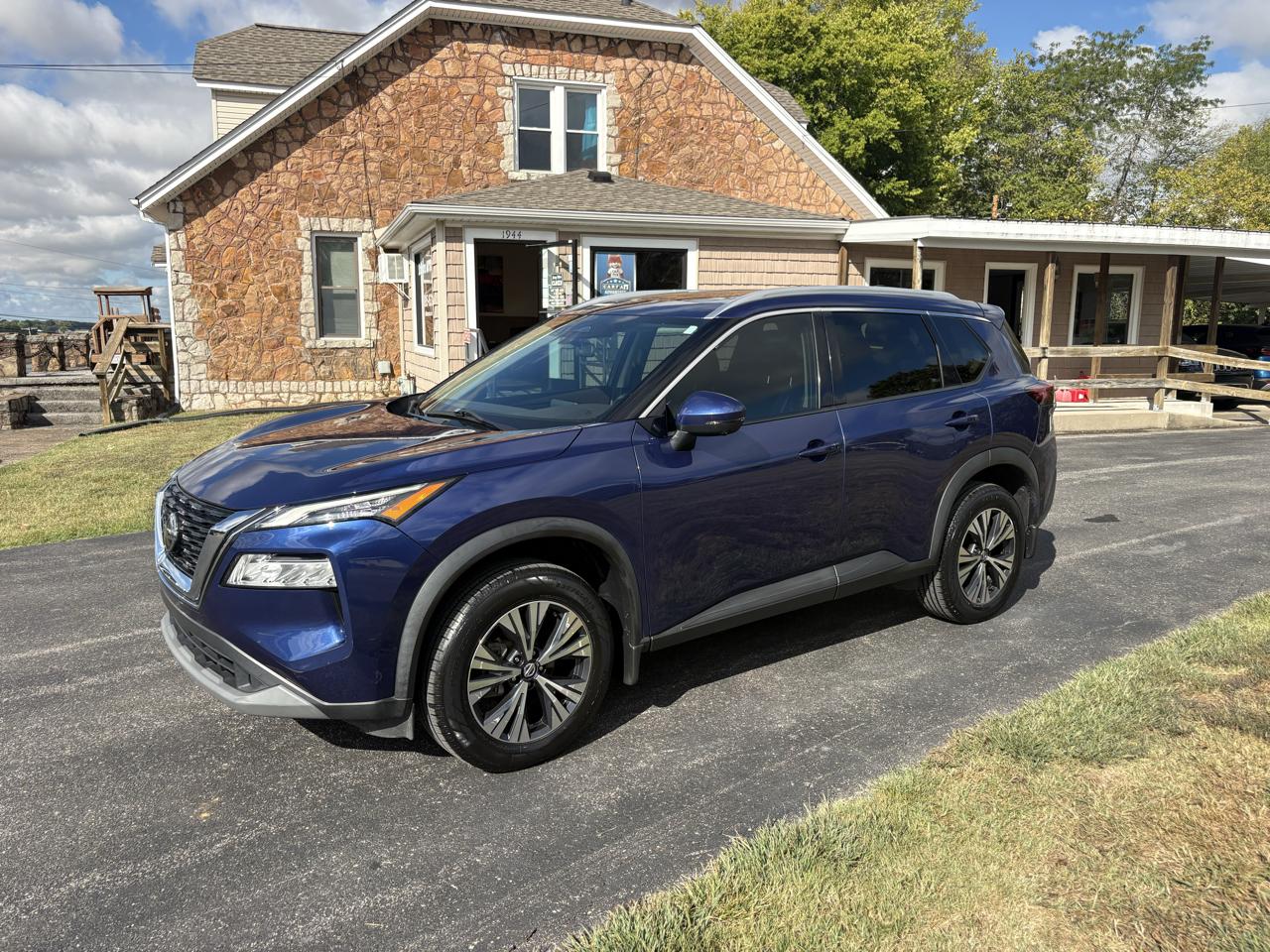Nissan Rogue FWD SV 2021