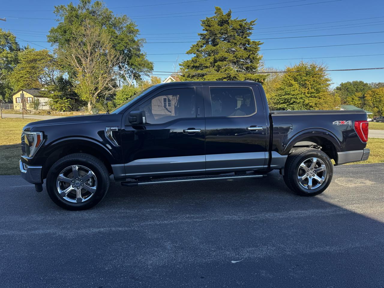 Ford F-150 4WD SuperCrew 139" XLT 2021