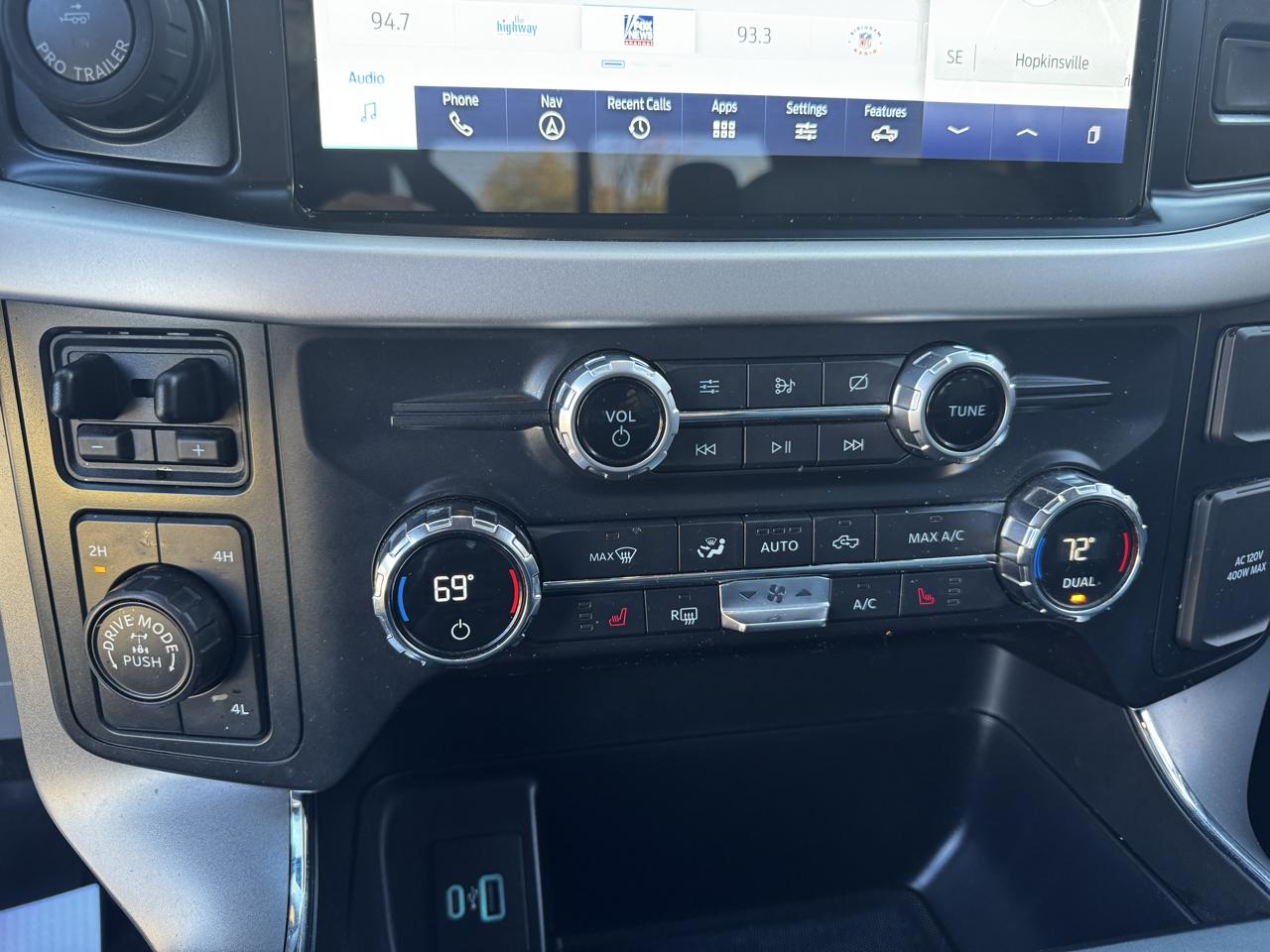 Ford F-150 4WD SuperCrew 139" XLT 2021