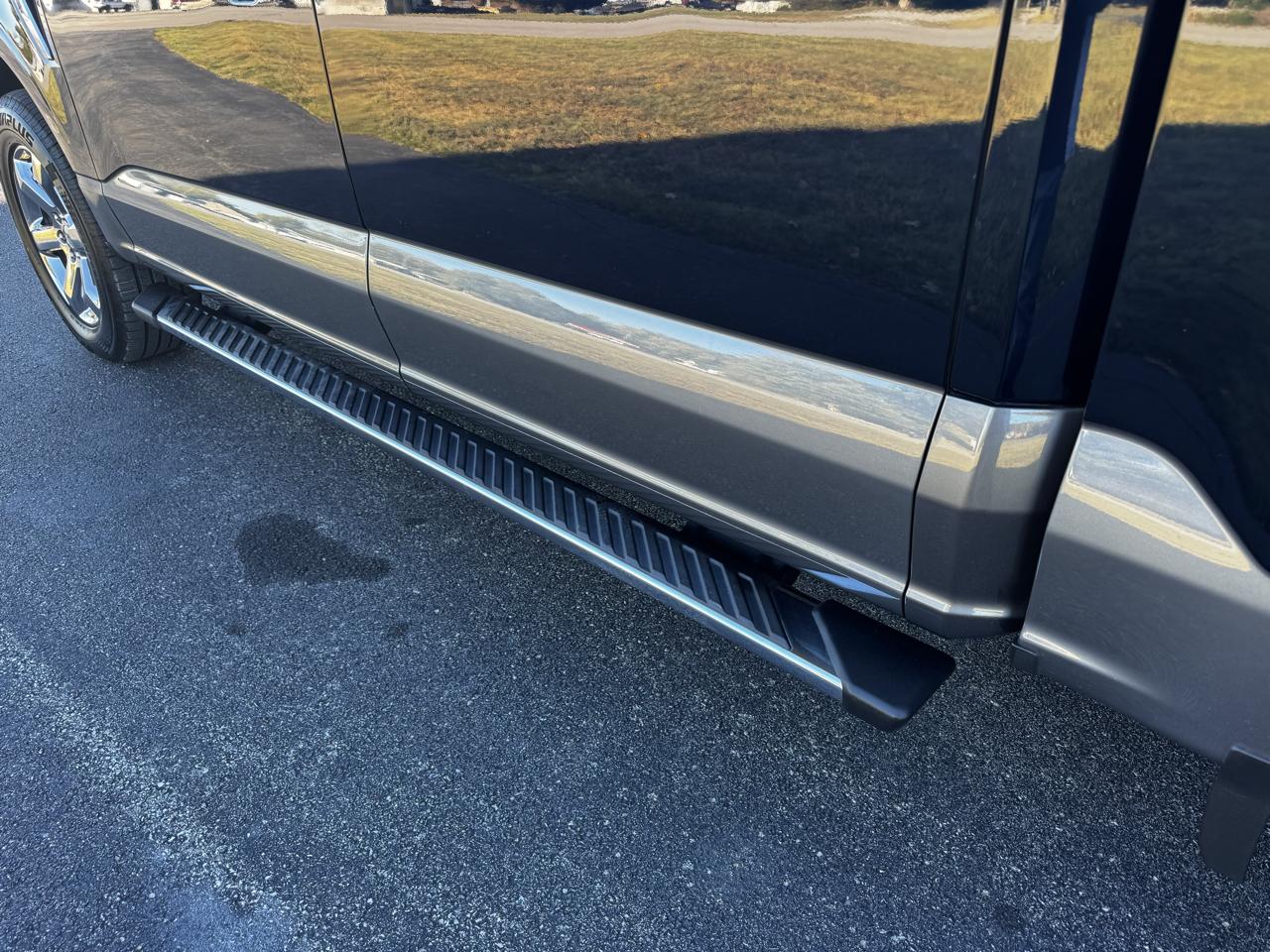 Ford F-150 4WD SuperCrew 139" XLT 2021