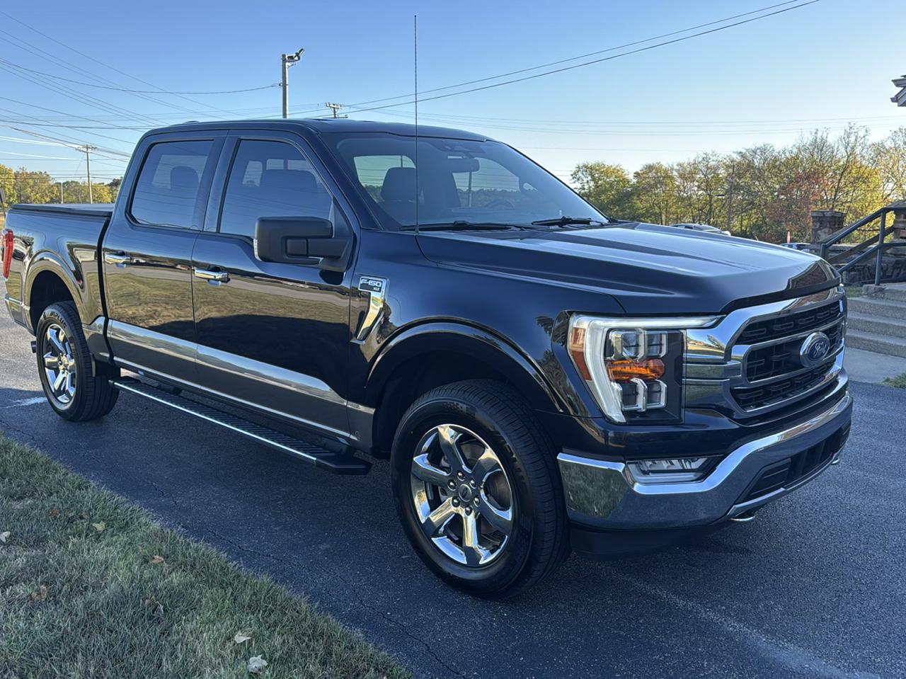 Ford F-150 4WD SuperCrew 139" XLT 2021