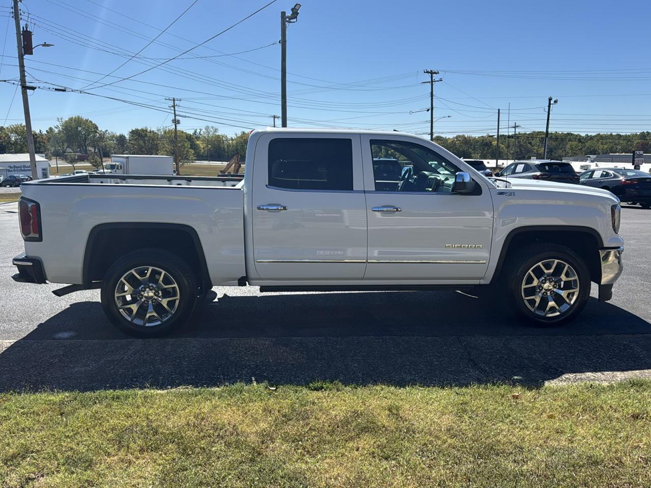 GMC Sierra 1500 4WD Crew Cab 143.5" SLT 2016