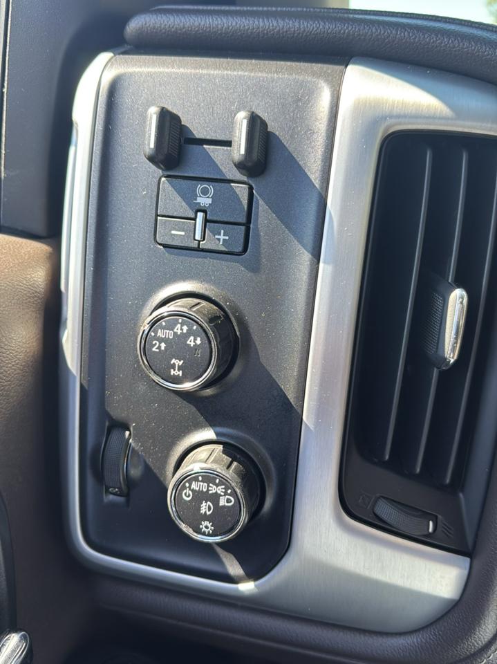 GMC Sierra 1500 4WD Crew Cab 143.5" SLT 2016
