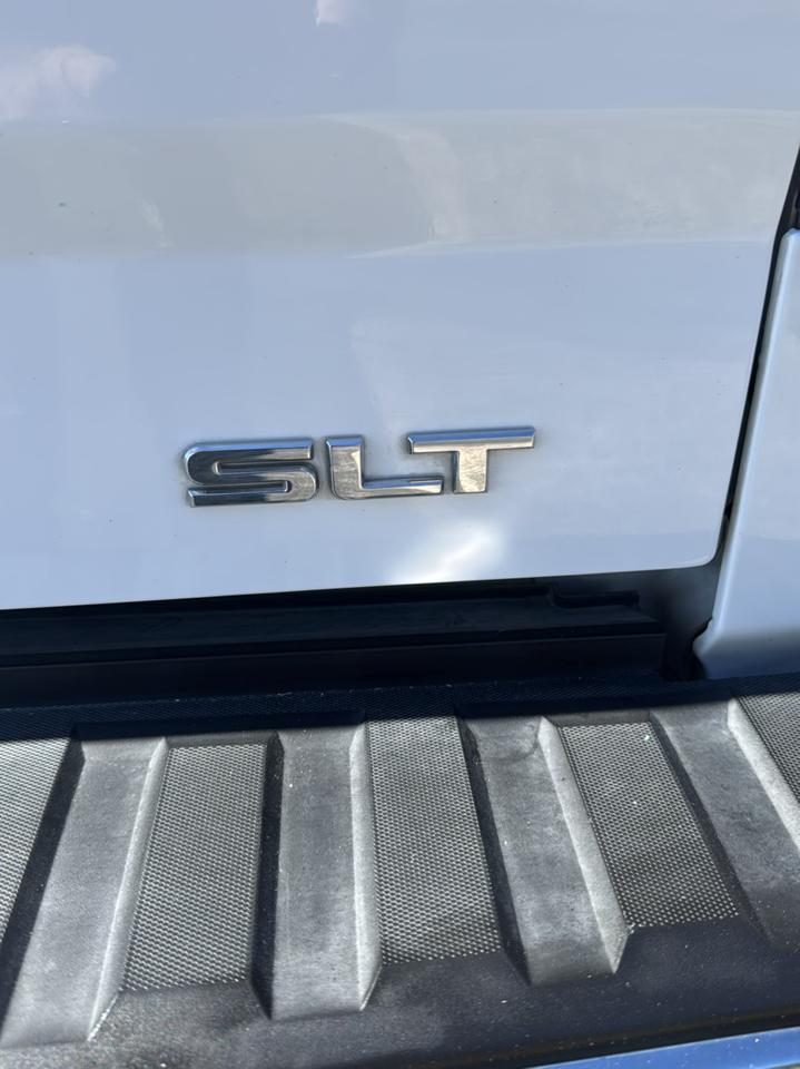 GMC Sierra 1500 4WD Crew Cab 143.5" SLT 2016