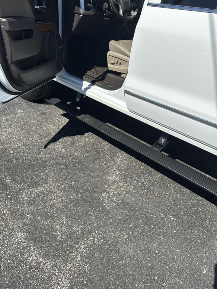 GMC Sierra 1500 4WD Crew Cab 143.5" SLT 2016