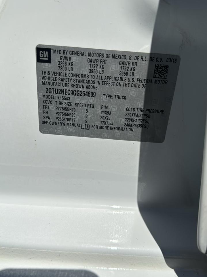 GMC Sierra 1500 4WD Crew Cab 143.5" SLT 2016