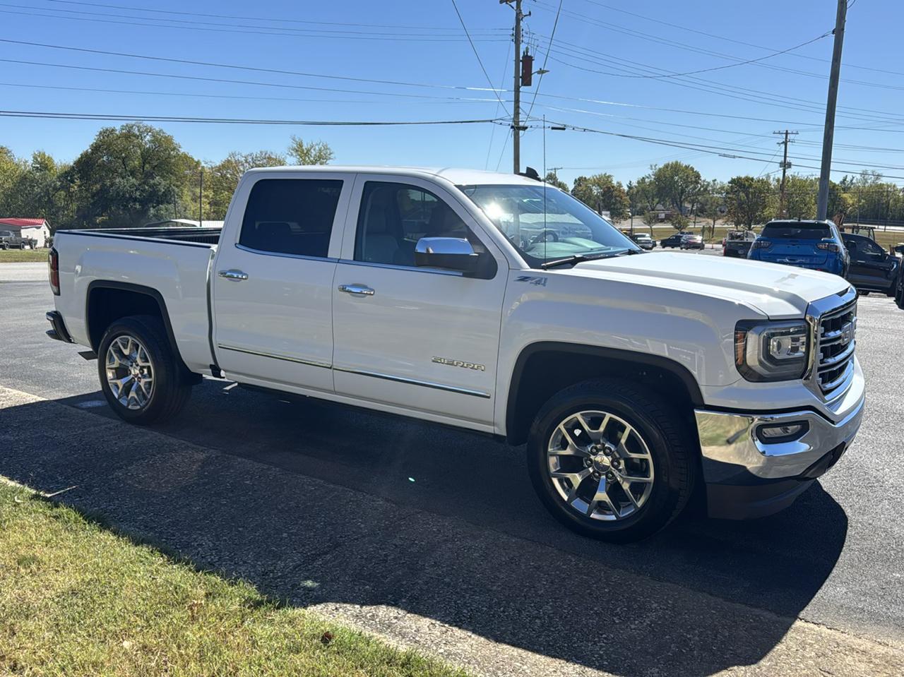 GMC Sierra 1500 4WD Crew Cab 143.5" SLT 2016