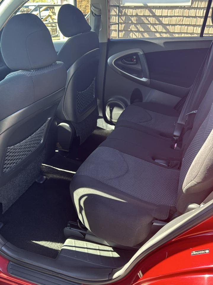 Toyota RAV4 2WD 4dr 4-cyl Sport (Natl) 2007