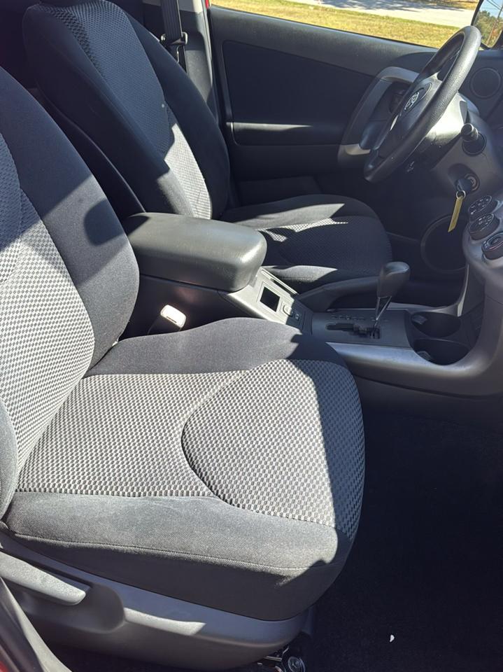 Toyota RAV4 2WD 4dr 4-cyl Sport (Natl) 2007